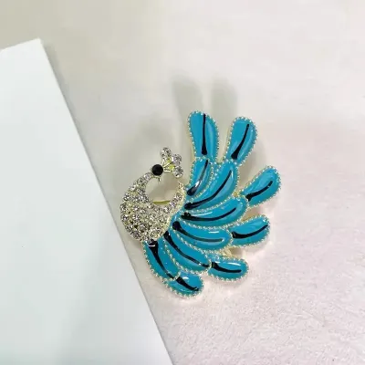 Vintage Rhinestone Peacock Bird Brooch